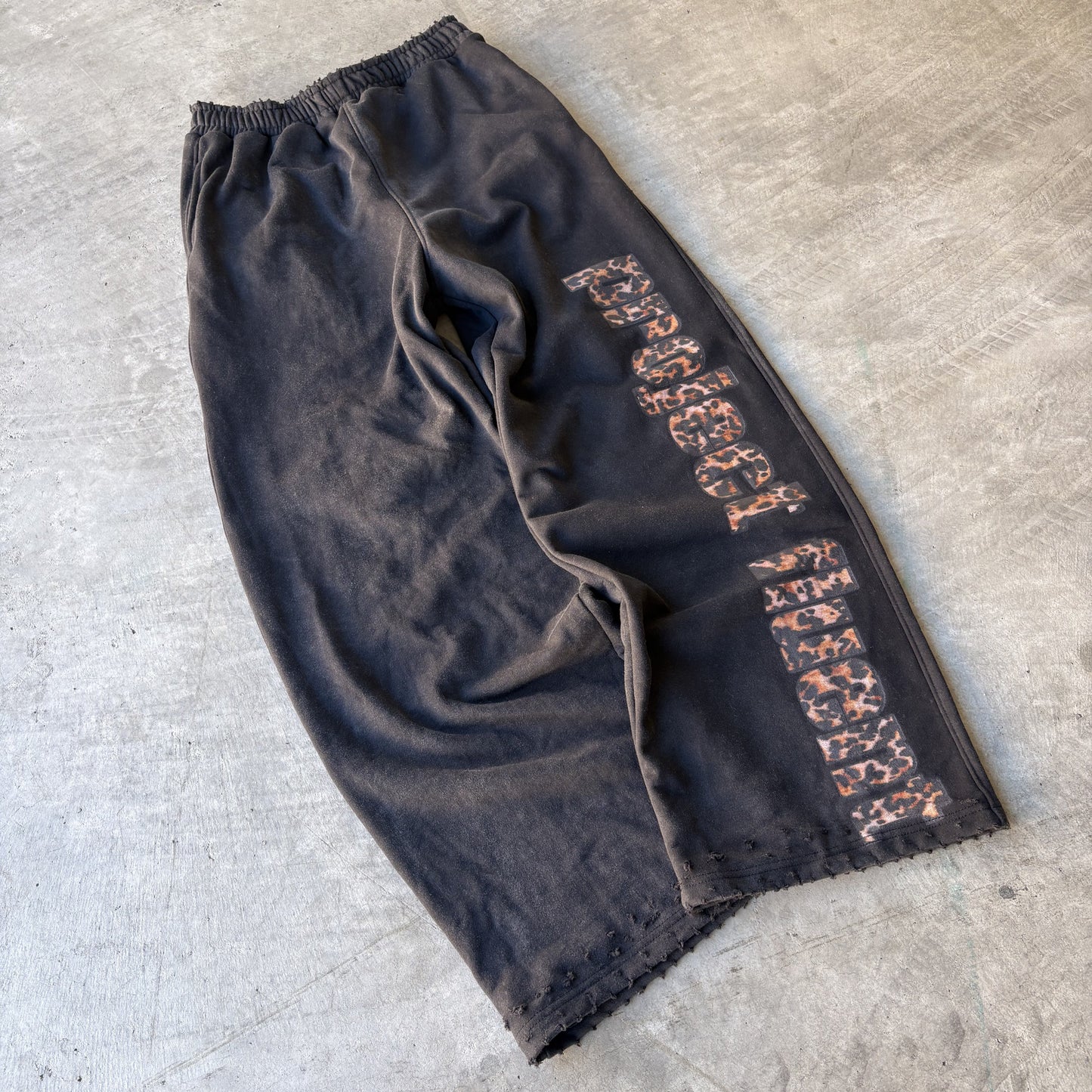 Leopard Sweatpants Black