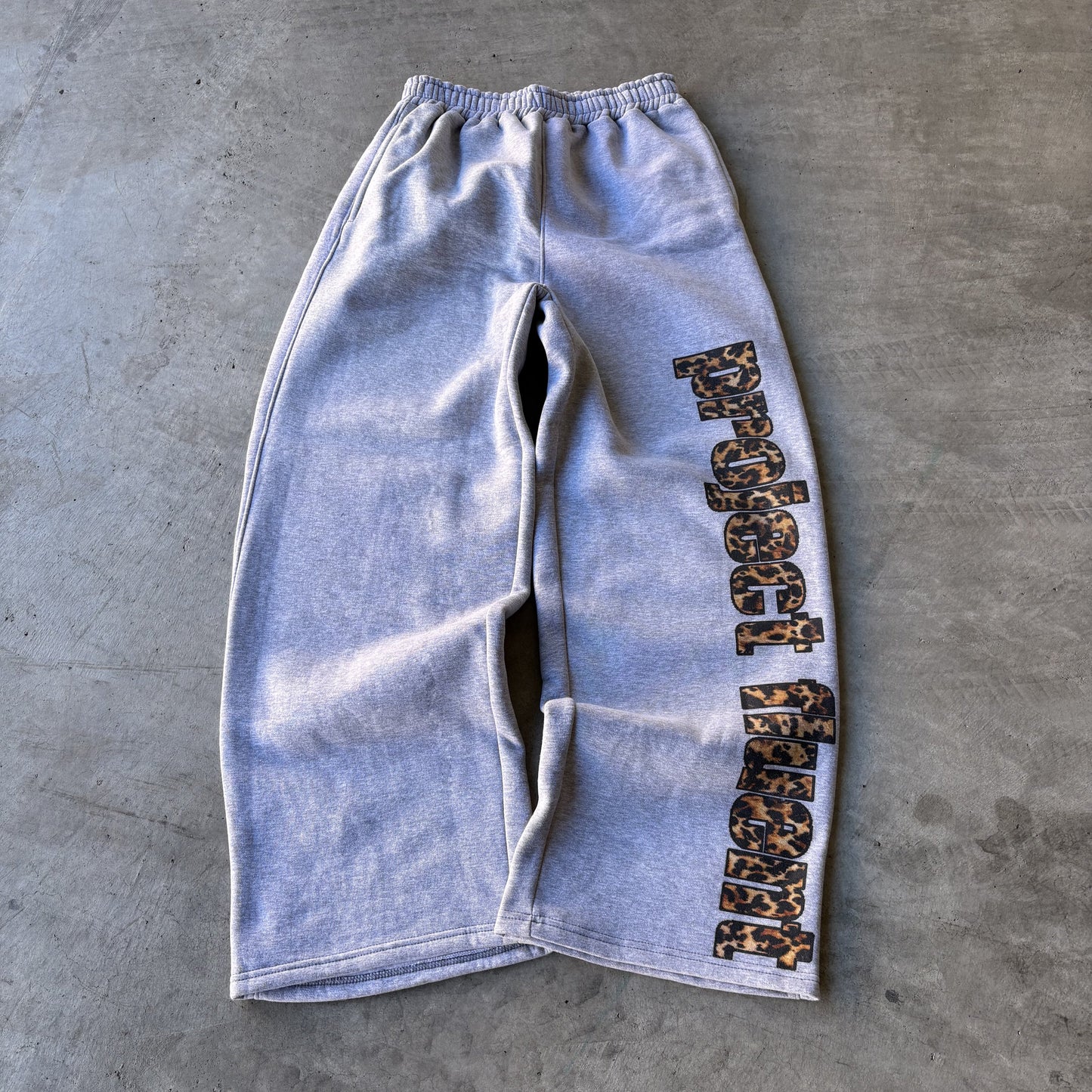 Leopard Sweatpants Grey